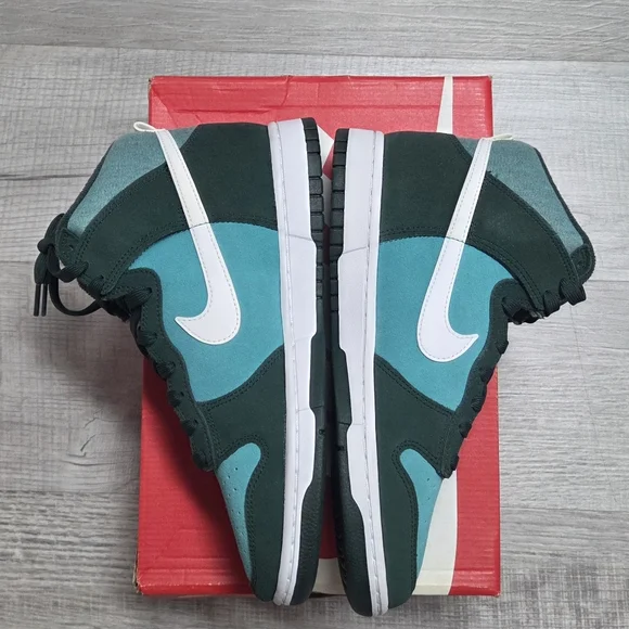 Nike Dunk Athletic Green
